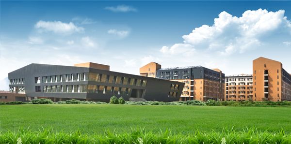 武汉晴川学院是几本?在哪?是民办还是公办的?学费多少?