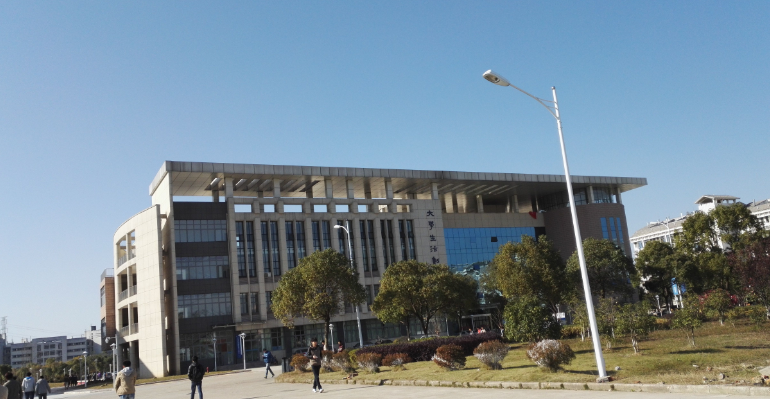 南昌工程学院怎么样在哪?是本科吗?在江西排名第几?学费是多少