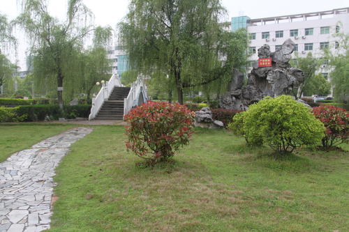 景德镇学院好吗是几本?新校区地址在哪?学费一年多少贵不贵?