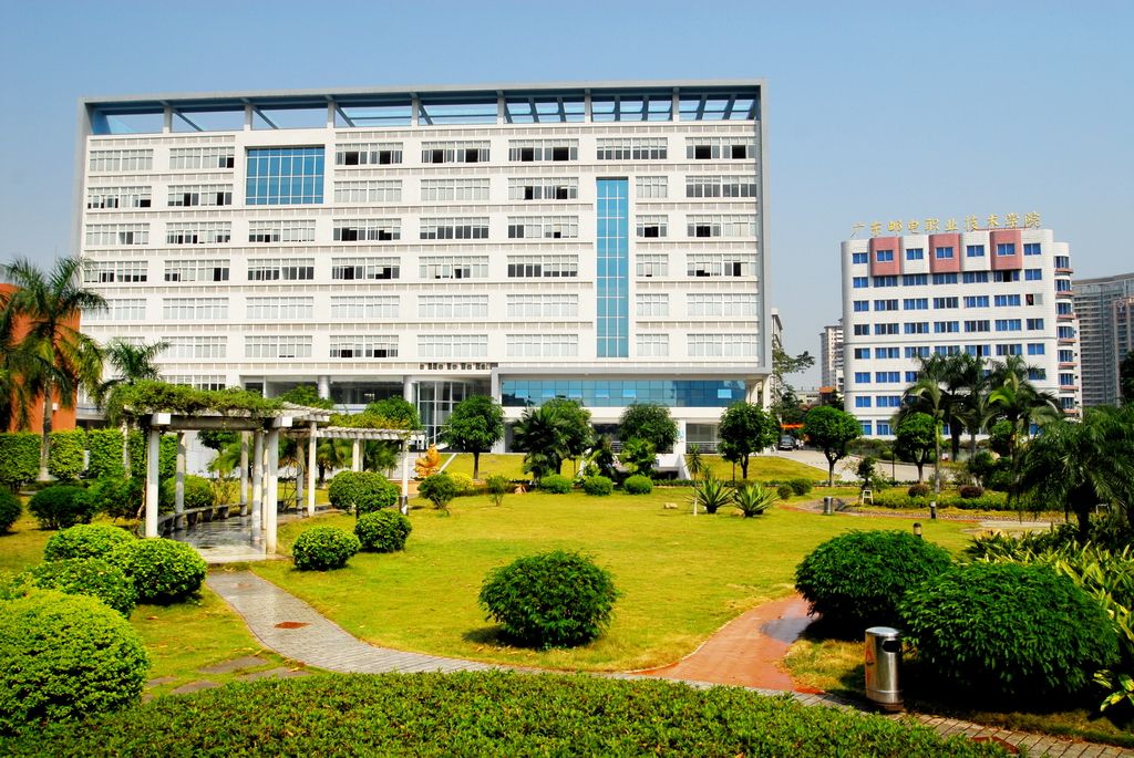 广东职业技术学院实力如何?在哪?排名第几?宿舍环境怎么样?