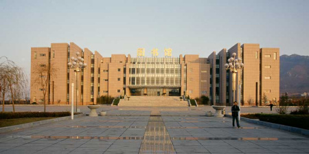 大连理工大学城市学院怎么样是几本?学费一年多少?