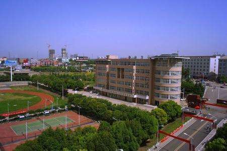 ���Ͻ���ְҵ����ѧԺ��ô������ҵǰ����ѧ�Ѷ��٣����ỷ�����