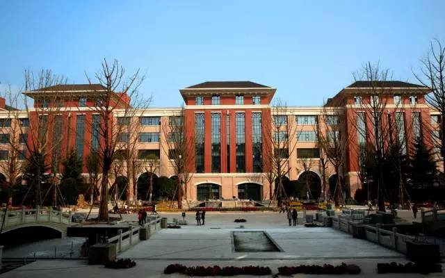 重庆城市管理职业学院怎么样最好专业是什么?排名第几?学费多少?