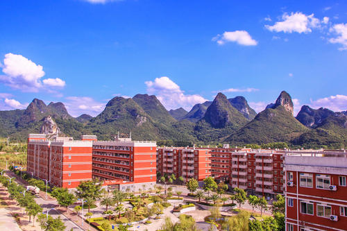 ���ֺ��칤ҵѧԺ�����Ǽ�����ѧԺ�������ٿڱ���Σ�ѧ�ѹ���