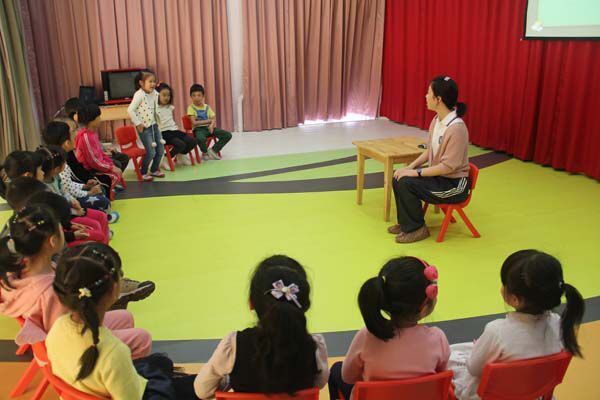 未来5年幼师就业前景怎么样有前途吗?幼师职业的优势和劣势揭秘