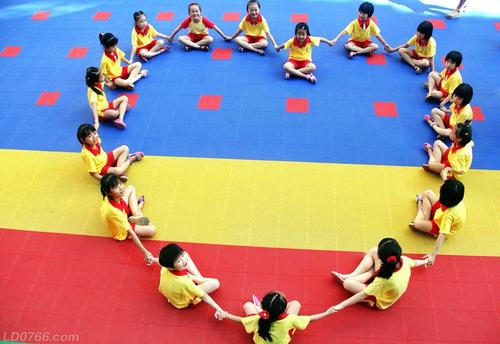 未来5年幼师就业前景怎么样有前途吗?幼师职业的优势和劣势揭秘