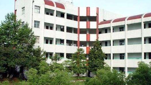 湖北三峡职业技术学院怎么样?排名第几?学费多少?宿舍环境如何