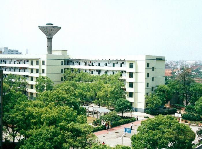 湖南城建职业技术学院怎么样?排名第几?学费多少?宿舍环境如何