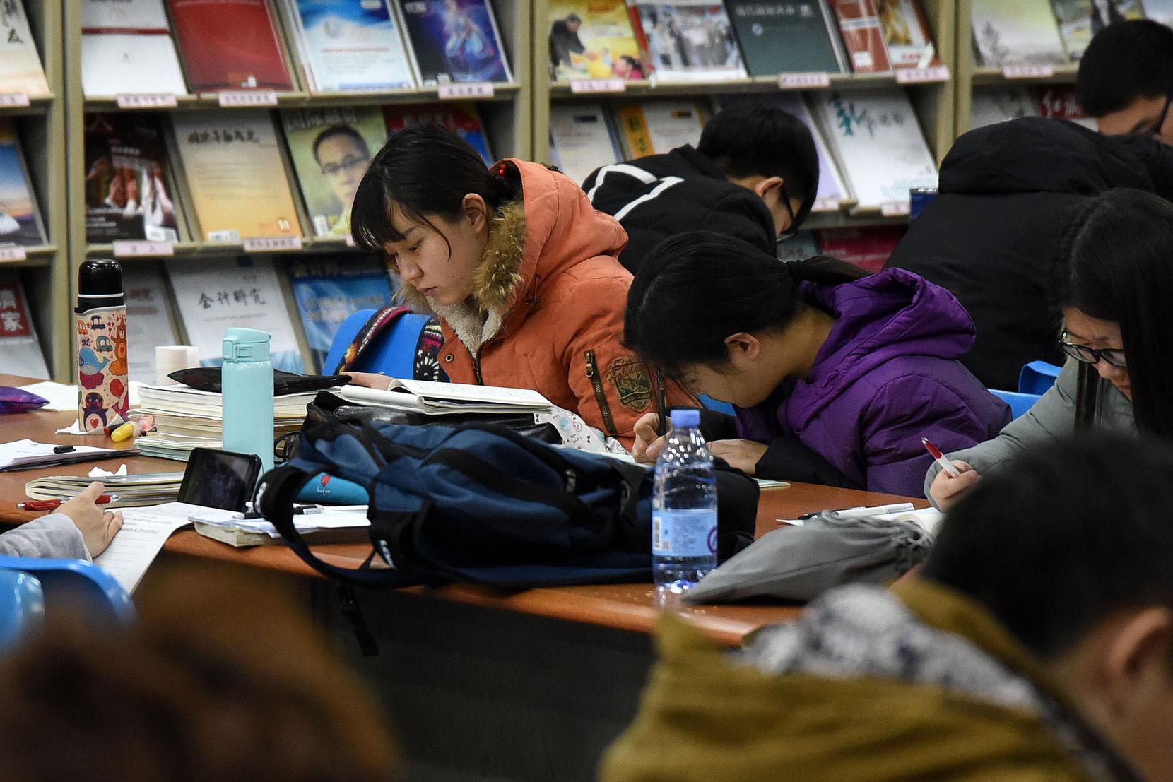 考研不成功错过了秋招怎么办?考研和就业该如何选择利弊分析如何