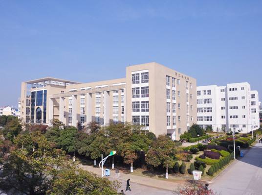 南昌大学共青学院是几本公办还是民办?排名多少?一年学费多少钱