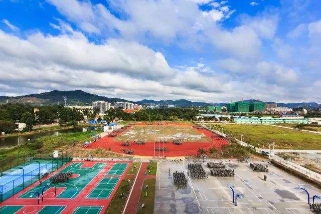 私立华联学院是本科吗?在哪?怎么样好不好?学费多少贵吗?