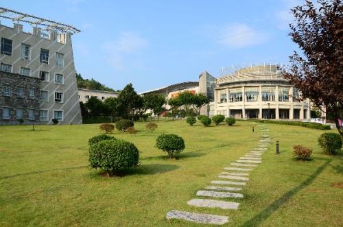 绍兴职业技术学院怎么样好不好?排名第几?学费贵吗?优势专业?