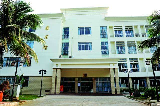 ��������ְҵѧԺ�ǹ��������ô������ҵǰ����Σ�����רҵ��