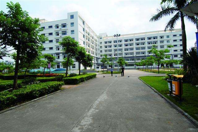 ��������ְҵѧԺ�ǹ��������ô������ҵǰ����Σ�����רҵ��