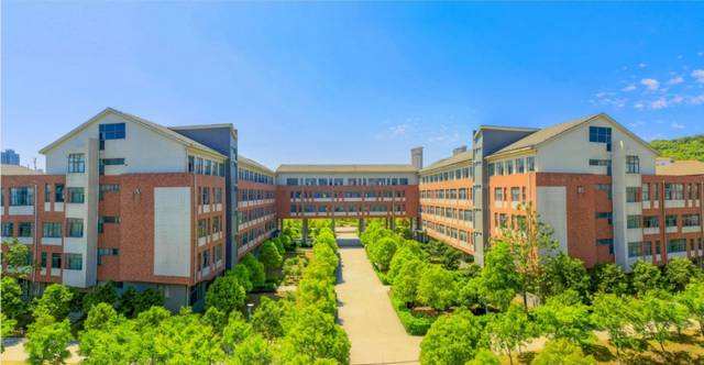 皖江工学院好不好是几本?在安徽排名多少?一年学费多少钱?