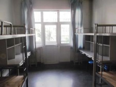 ɽ������ְҵѧԺ��ô��ѧ��һ����٣���ַ��������������Σ�