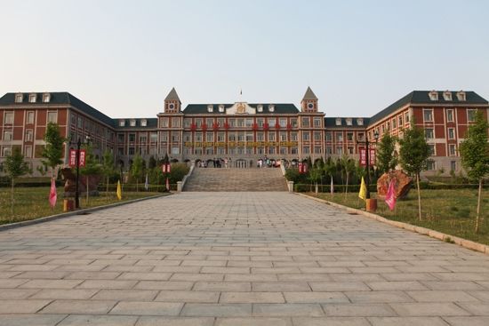 ������Ҷְҵ����ѧԺһ��ѧ�Ѷ��٣�����Щרҵ���������ò��ã�