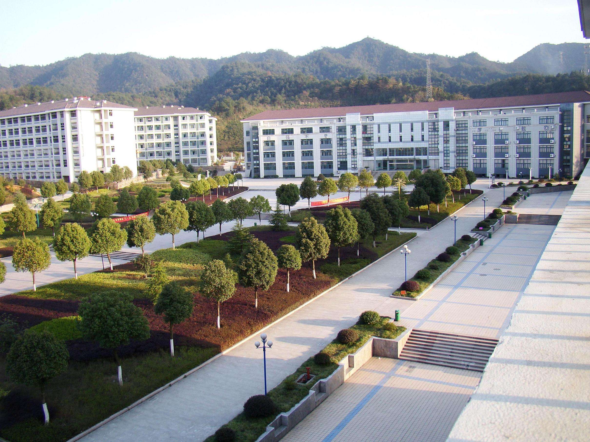 浙江长征职业技术学院怎么样地址在哪?学费一年多少?王牌专业介