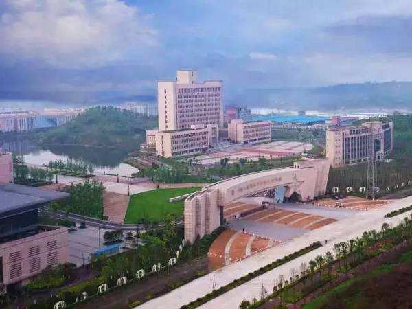 重庆建筑工程职业学院评价如何?排名第几?好就业的专业宿舍环境