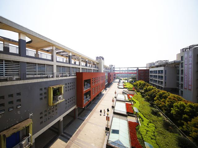 重庆建筑工程职业学院评价如何?排名第几?好就业的专业宿舍环境