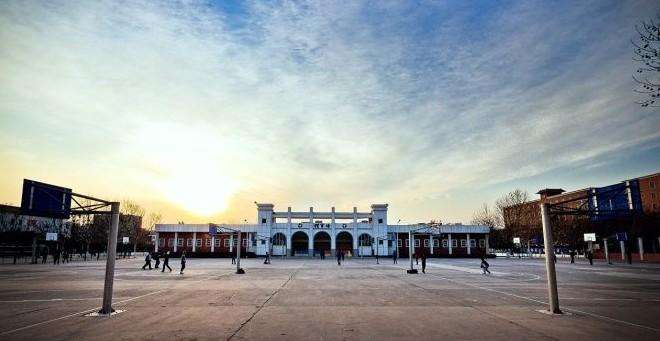 郑州升达经贸管理学院是公办的吗?师资力量?排名第几?学费多少