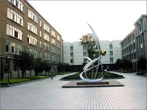 湖南民族职业学院怎么样好吗是几本?全省排名多少?有哪些特色专业