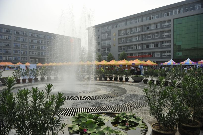 ʯ��ׯ�ƾ�ְҵѧԺѧ��һ����٣���ַ�����ǹ���������ͼƬ