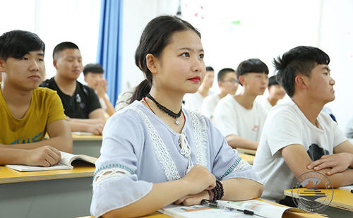 职高可以考什么大学有限制吗?挂职高学籍在普高借读可以吗