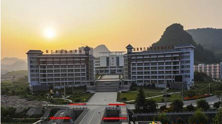 ͭ��ְҵ����ѧԺ��ô���Ǵ�ר��ѧԺ������Σ����רҵ��ʲô