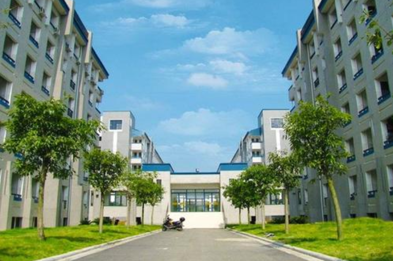 柳州城市职业学院是大专吗怎么样排名第几宿舍环境
