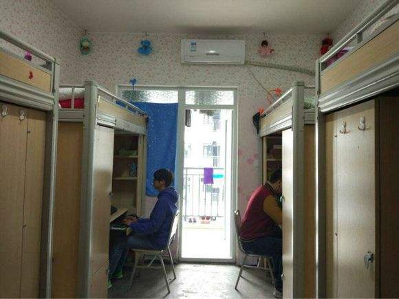 ���컯��ְҵѧԺ��ô��ѧ��һ����٣���ַ�������������ò��ã�