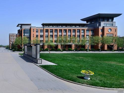 河南财经学院怎么样地址在哪是几本?排名全国第几?学费一年多少