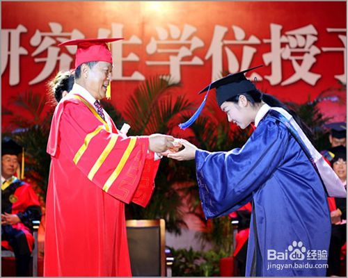 一个导师带几个研究生?研究生导师为什么喜欢问学生家境有隐情吗