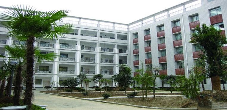 ����ҽҩѧԺҩ��ѧԺ�Ǽ����ڱ��ò��ã������ڼ���һ��ѧ�Ѷ���