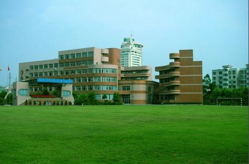 浙江工贸职业技术学院怎么样是大专吗?排名多少?宿舍环境如何?