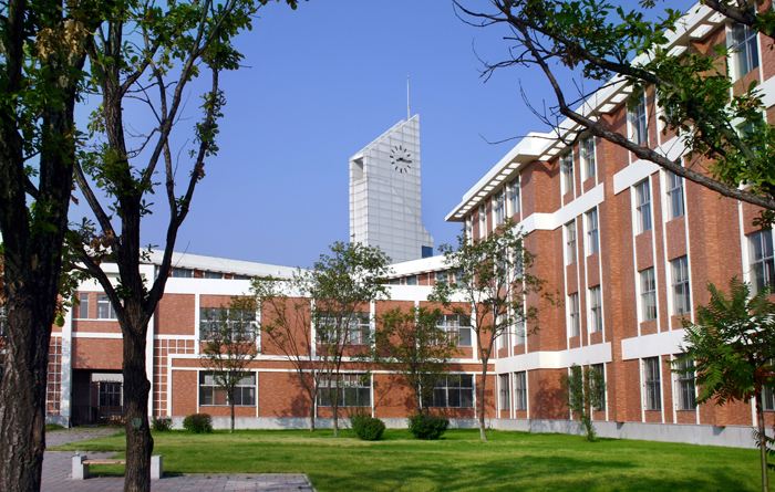 吉林外国语大学属几本值得上吗?排名全国第几一年学费多少贵吗?