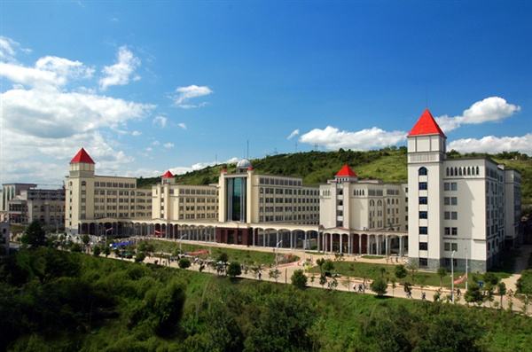 ���ϿƼ�ѧԺ�Ǽ�����������ʵ���ڱ���Σ�ѧԺ��ַ����ƫƧ��