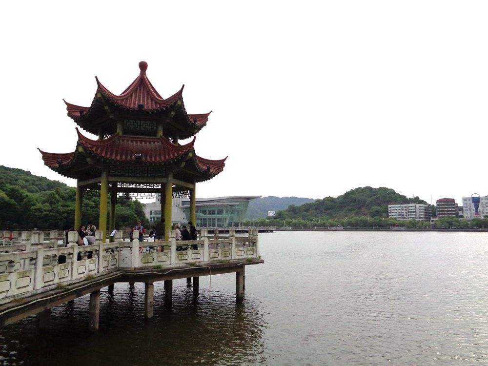 湖北师范大学宿舍条件如何是一本吗?排名全国第几王牌专业有哪些