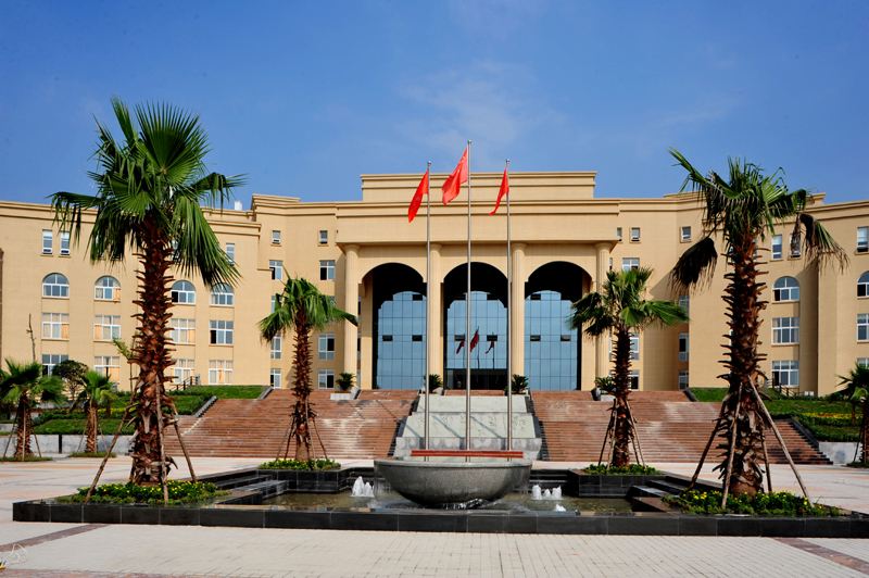 成都文理学院是公办的吗?一年学费多少排名第几?宿舍条件怎么样