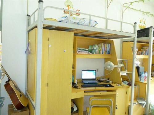 南昌大学科学技术学院是几本学费多少?具体地址在哪宿舍条件好吗