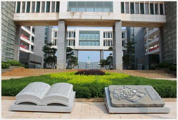 ��������ʦ��ѧԺ�Ǽ�������רҵ����Щ�������ַ����ѧ�Ѷ��٣�