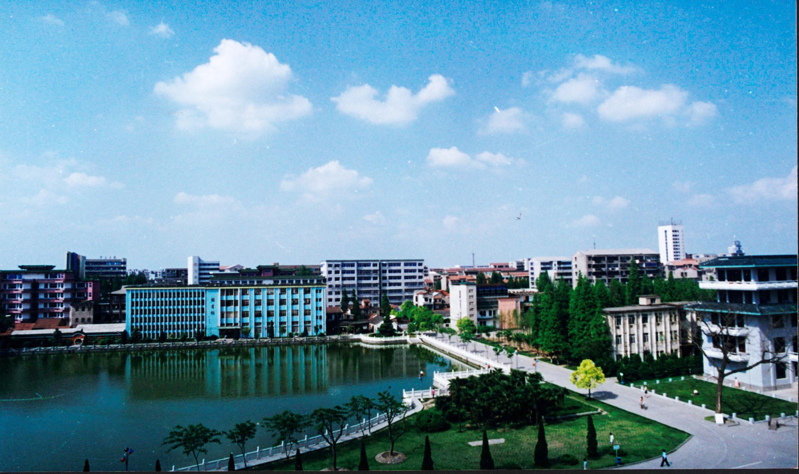 长江大学文理学院属于几本怎么样?排名第几?一年学费多少?