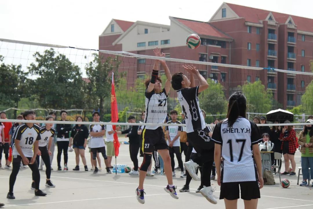 �д��Ϲ�ѧԺ������ٷ����ϣ��д��Ϲ�ѧԺѧ�Ѷ��پ�ҵȥ����Щ