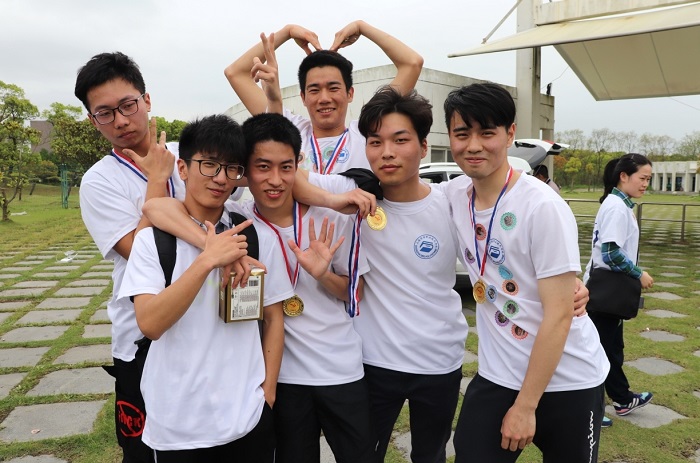 ˼��ְҵ����ѧԺ����������Σ�˼��ְҵ����ѧԺѧ�Ѷ���רҵ��