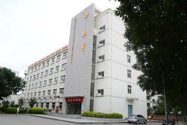 西北师范大学知行学院在哪是三本吗?学费多少?2019年录取分数线