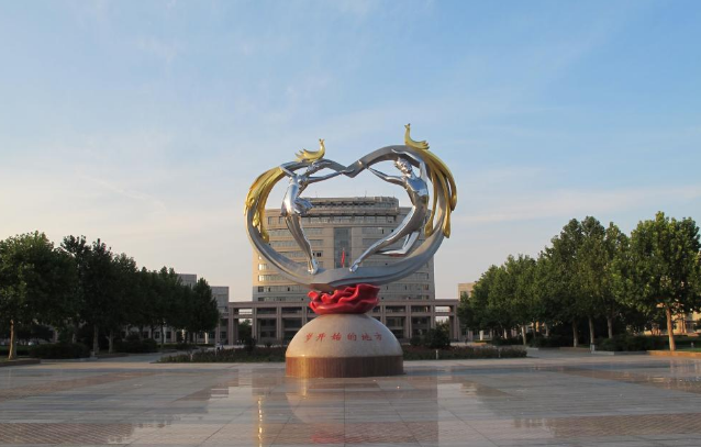 菏泽学院怎么样有几个校区?属于几本?王牌专业及录取分数线是多少