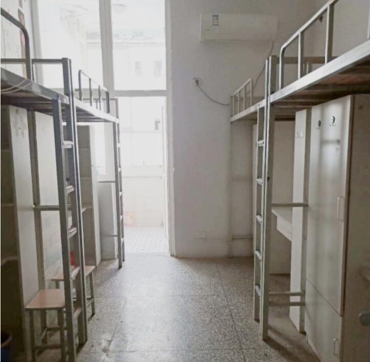 1660724134124361.jpg 永城职业学院宿舍条件怎么样?有空调吗(附宿舍真实图片)