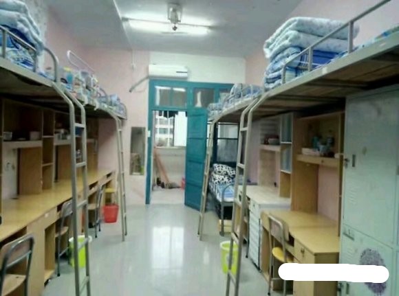 1661502675148485.jpg 益阳医学高等专科学校宿舍条件怎么样,有空调吗?含宿舍内景图片