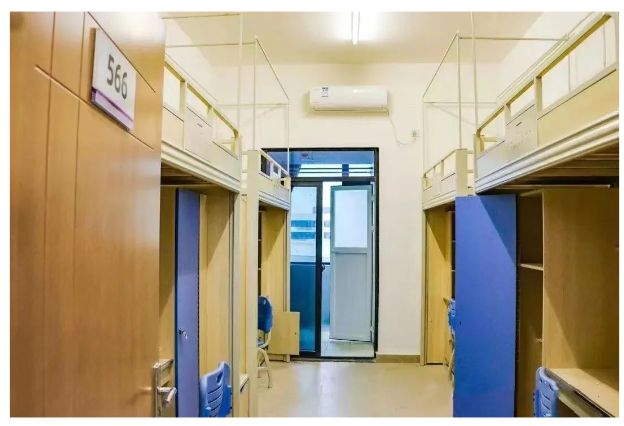 �ɶ�������ѧ�˱�У������������ô�����пյ���(��������ʵͼƬ