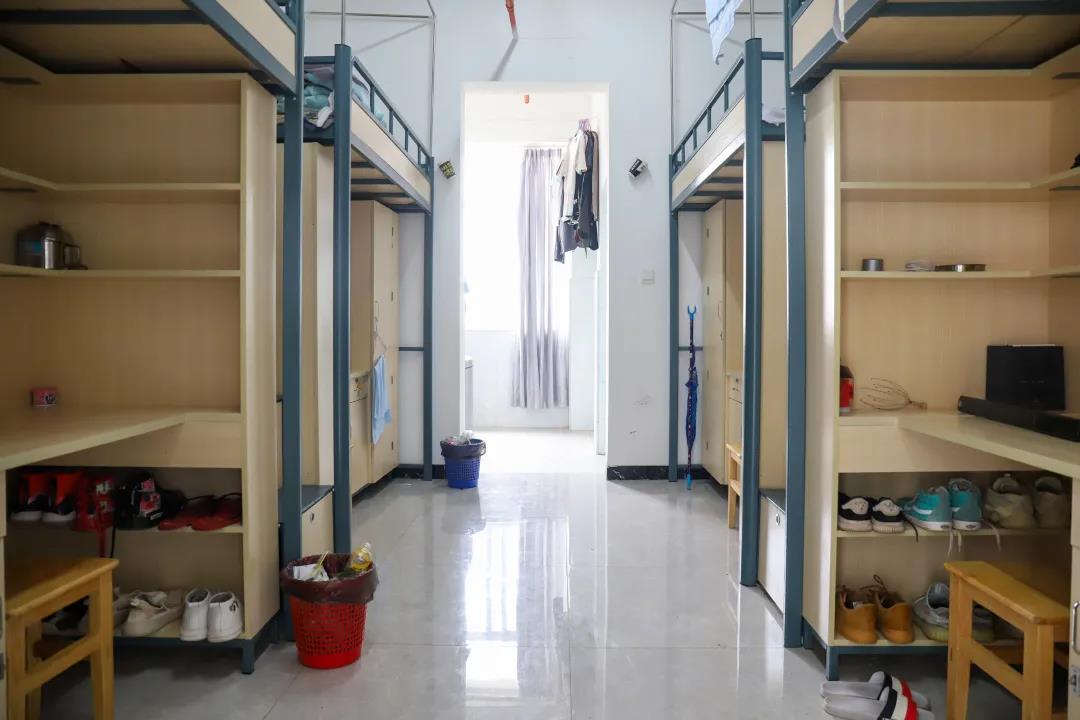 1666860975206461.jpg 云南理工职业学院宿舍条件怎么样?有空调吗(附宿舍真实图)